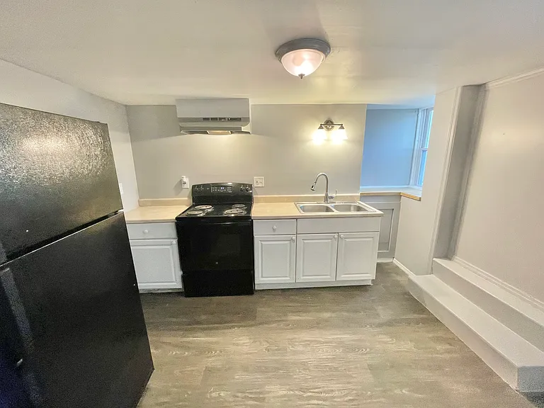 3 Sherman Ave #1 — Photo 1