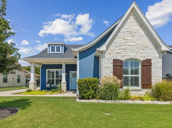 624 Joy Ct, Burleson, TX 76028