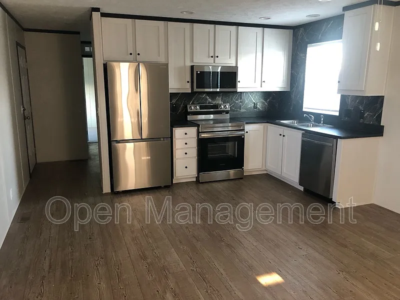 1 bed, 1.0 bath, 640 sqft, $925 — Photo 3