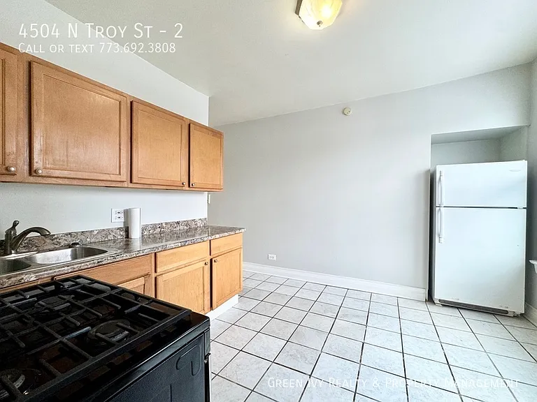 4504 N Troy St #2 — Photo 8