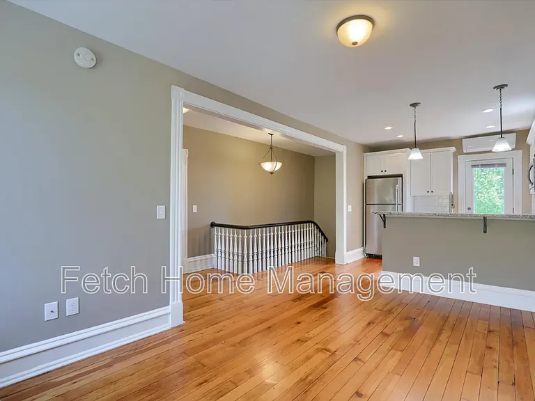28 E Vine St #2 — Photo 4
