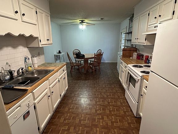 5th image of 2435 Tyler St