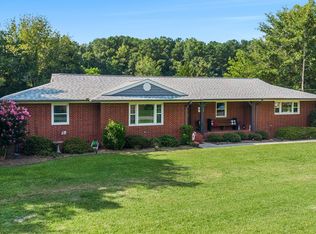 217 E Henry St, Atkinson, NC 28421