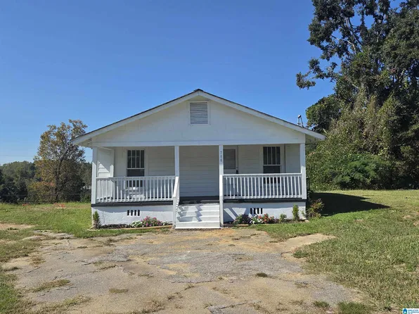 766 1st St SE, Graysville, AL 35073