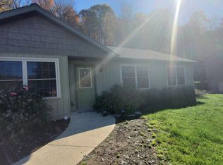 92 Harris St #B, Dallas, PA 18612