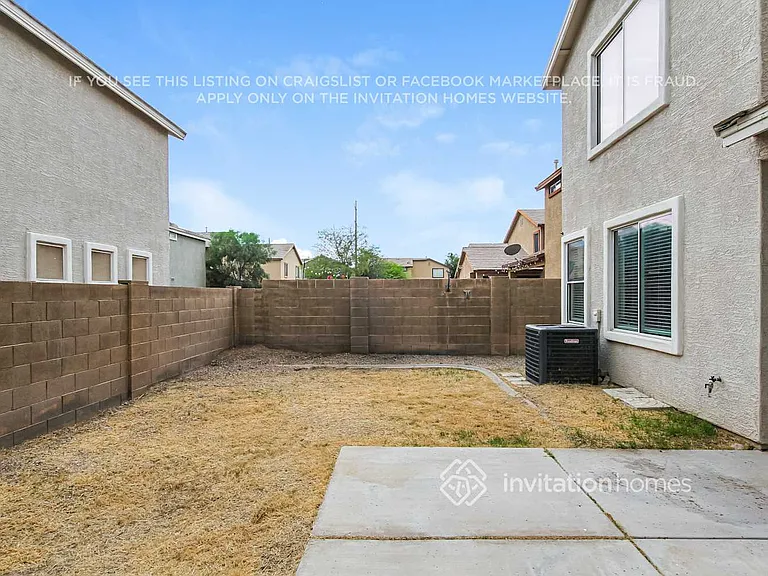 7421 S 40th Ln — Photo 16
