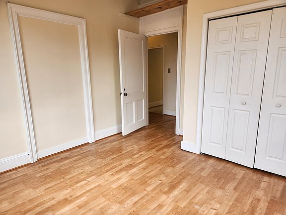 2nd image of 1009 Princess Anne St #B
