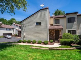 10 Pennybrook Ln, Middletown, NJ 07748