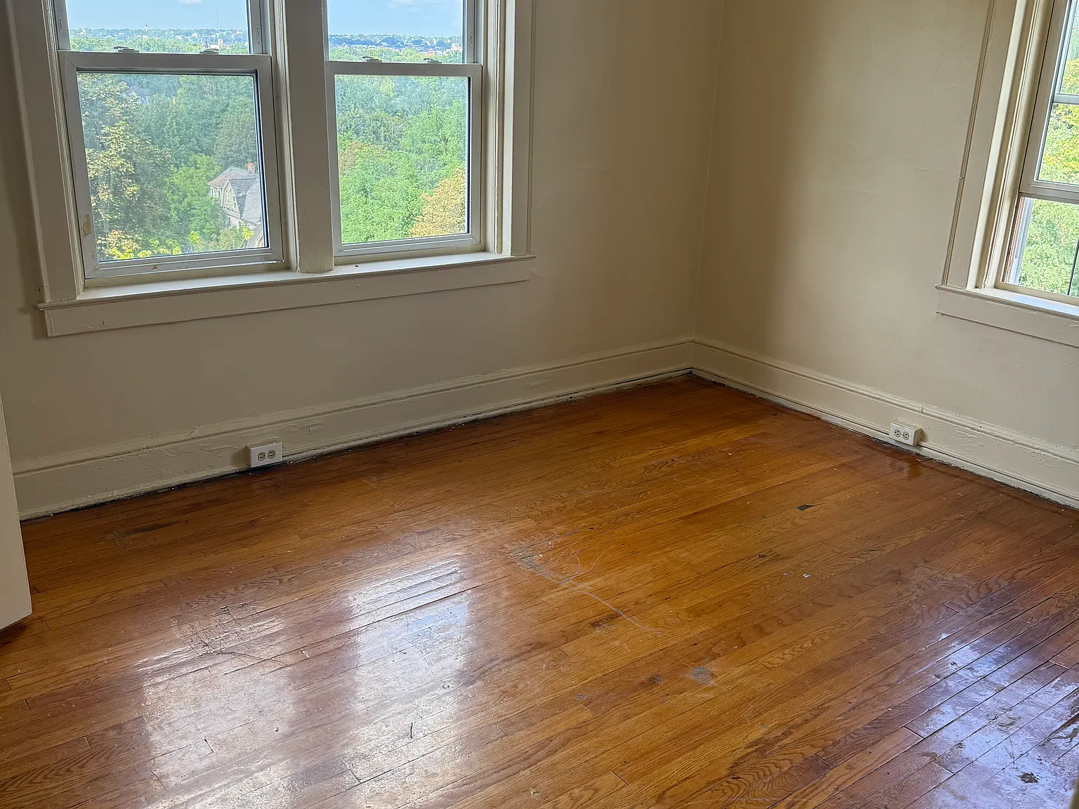 2 bed, 850 sqft, $1,300 — Photo 4