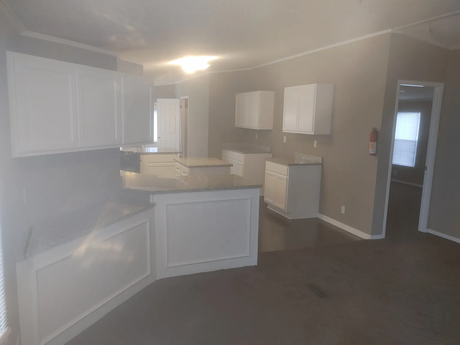 128 West Kelly rd — Photo 1