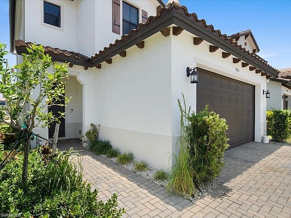 3rd image of 8812 Madrid CIR