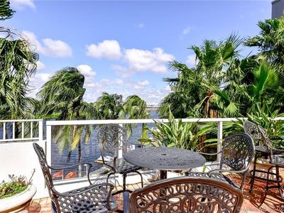 5091 NW 7th St #TS02, Miami, FL, 33126