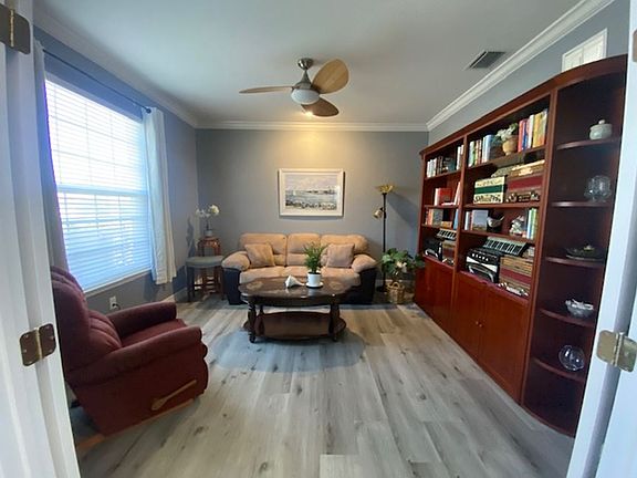 3rd image of 9807 Mar Largo Cir