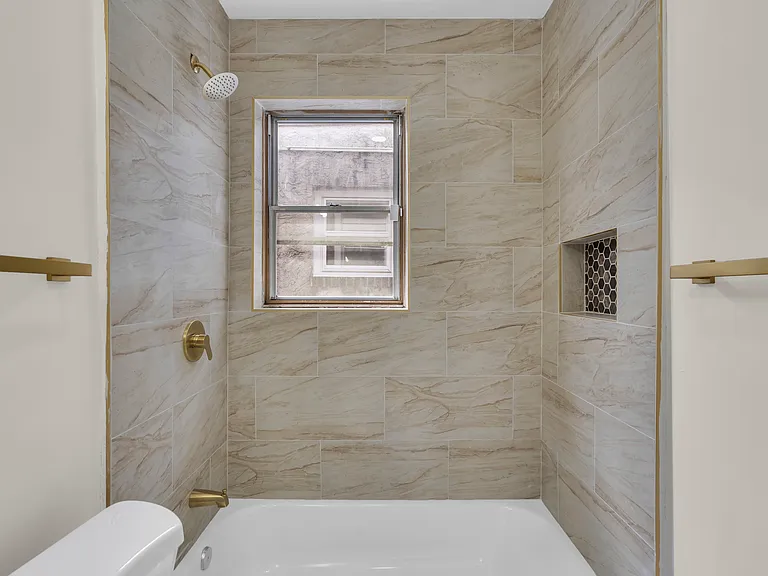 241 N Ruby St — Photo 33