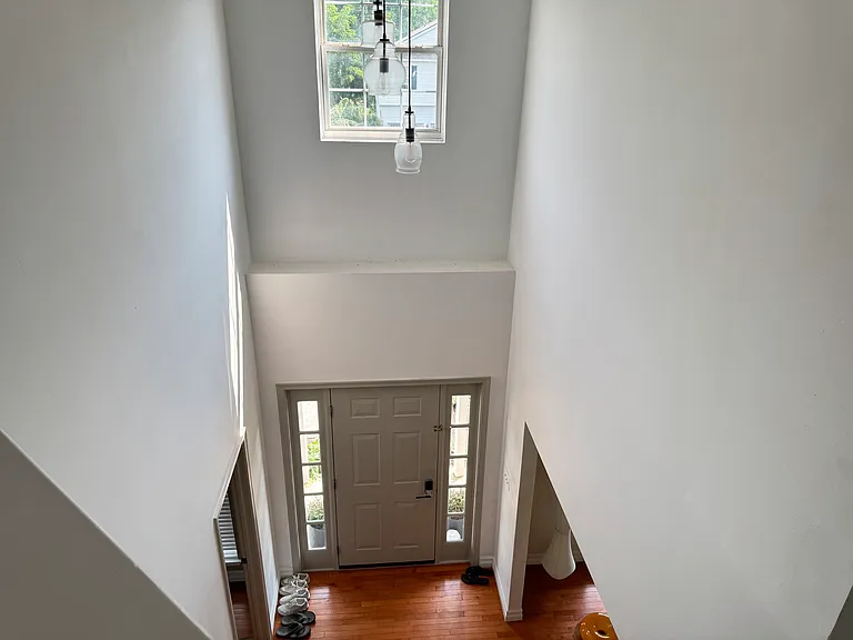 35 Lois Ln — Photo 32