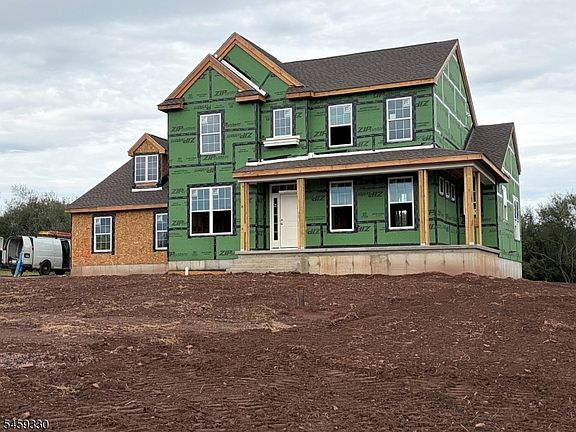 2nd image of 3 Paetzell Farm Rd
