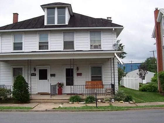 814 Ash St photo 1