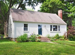 31 Atwater Rd, Collinsville, CT 06019