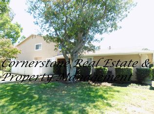 1371 Via Del Rio APT C, Corona, CA 92882