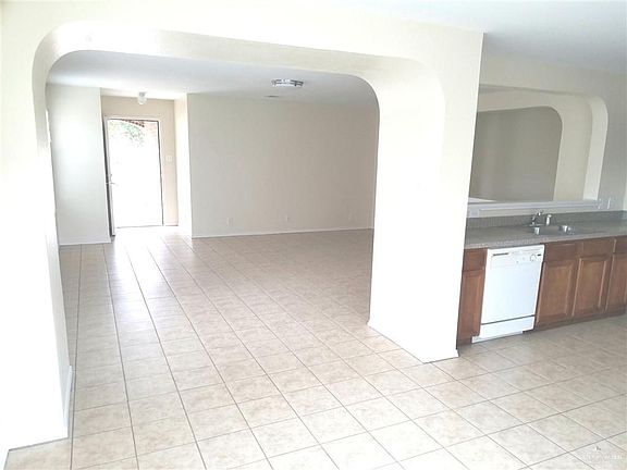 5th image of 3800 S Evangelina St