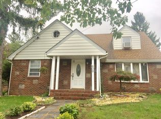 639 8th St #2, Carlstadt, NJ
