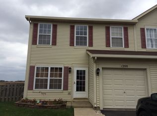 1200 Burns Ln, Minooka, IL 60447