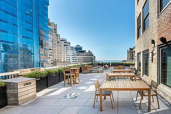 Rented by The Royse Group | media 19
