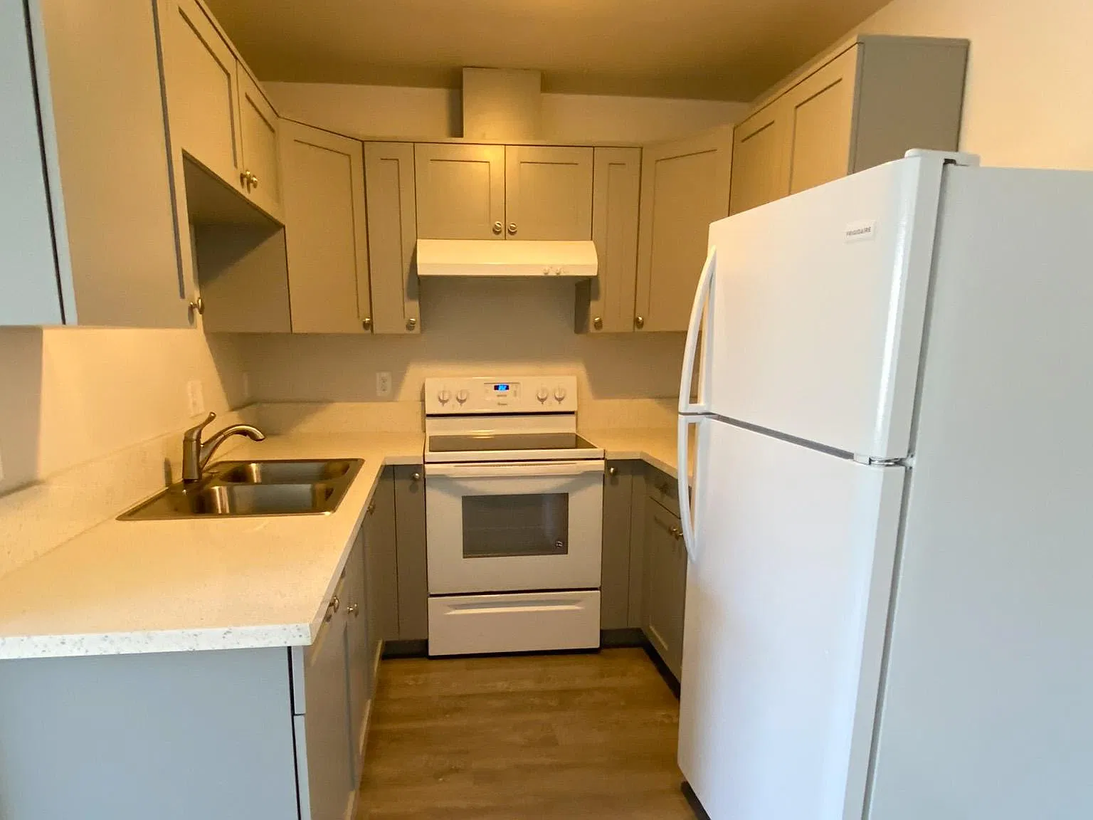 1 bed, 500 sqft, $1,725 — Photo 4
