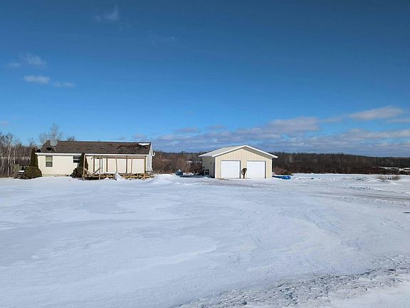 3rd image of W7518 Old Airport Rd