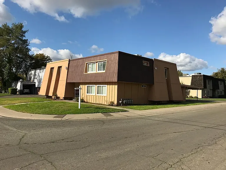 2809 Matheson Way #3 — Photo 1