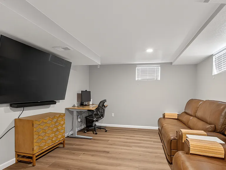 8234 Ammons Cir — Photo 20