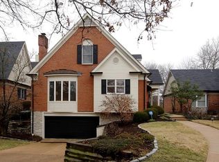 40 Conway Close Rd, Saint Louis, MO 63124