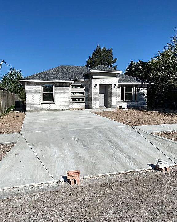 3 Bed.,2Bath,Double Dway
