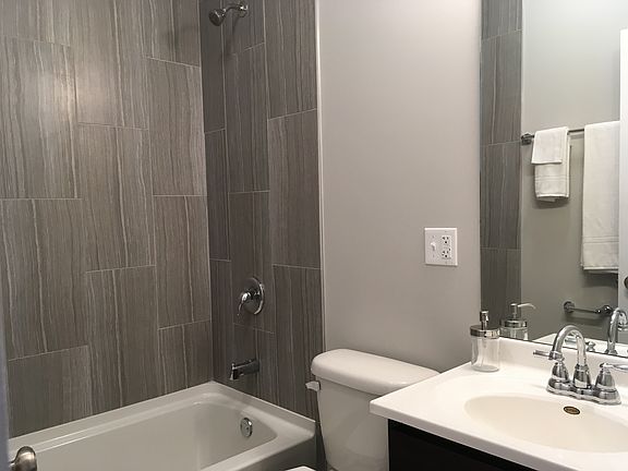 4th image of 3503 W Leland Ave APT Gdn
