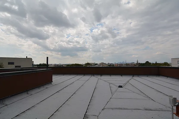 Rented by Hagstrom Management Inc | media 28