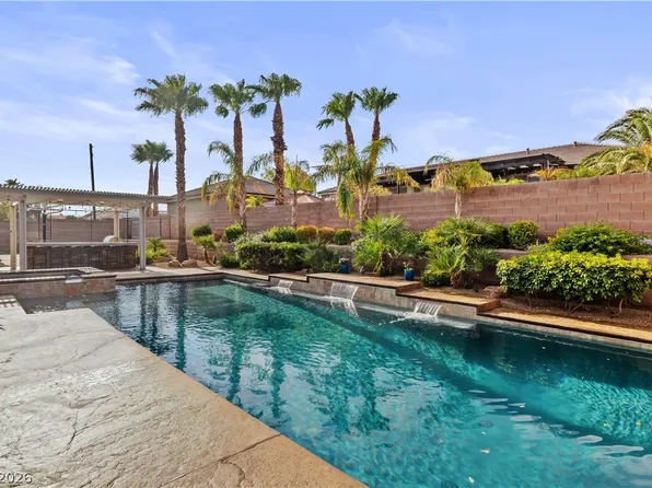 201 W Delamar Dr, Henderson, NV 89015