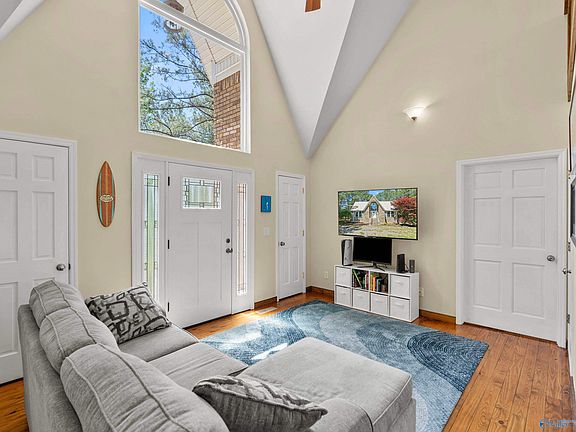 2nd image of 1281 Higginbotham Rd