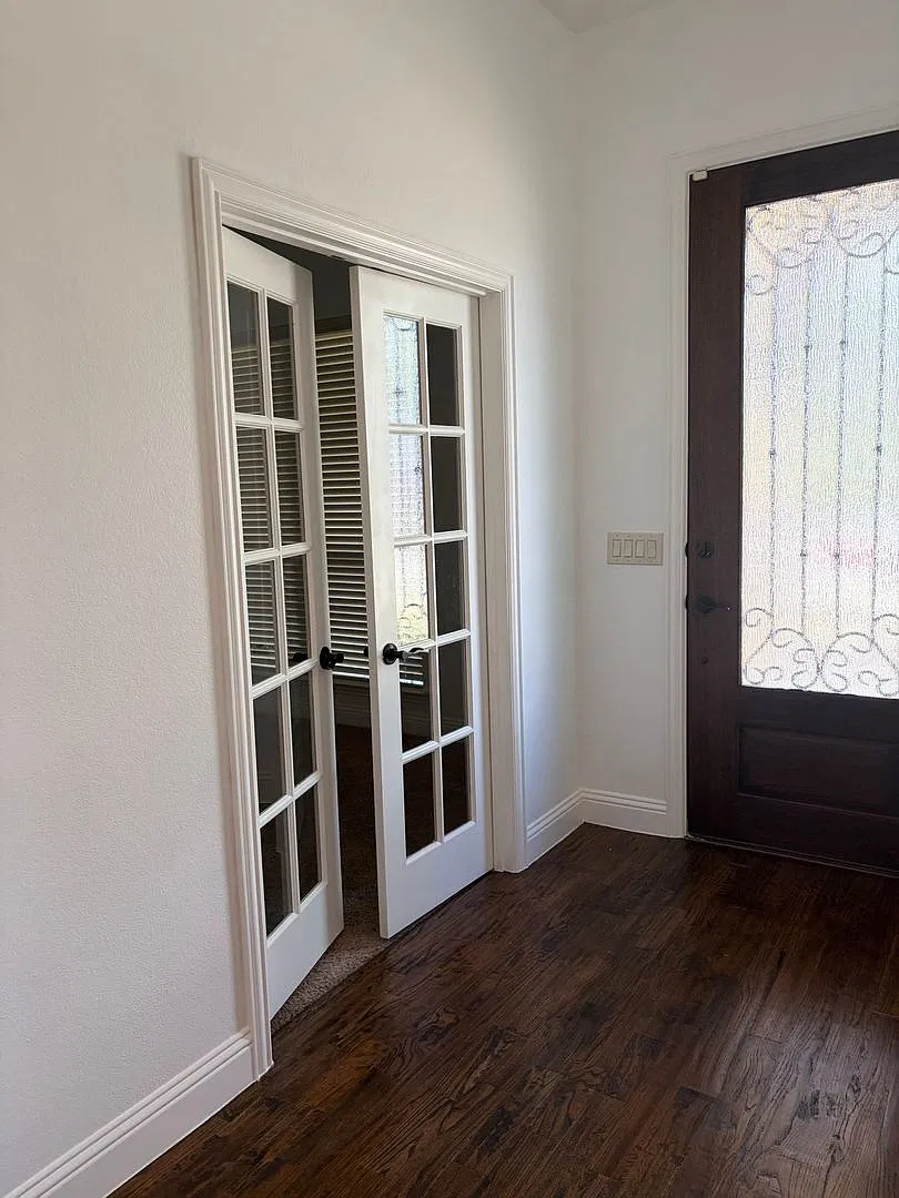 3 Bedroom Single Family Home in Little Elm — Photo 4