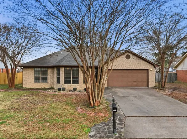 360 Navaho Trl, Conway, AR 72032