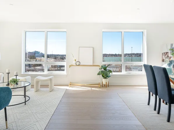218 Washington Avenue #106, Portland, ME 04101