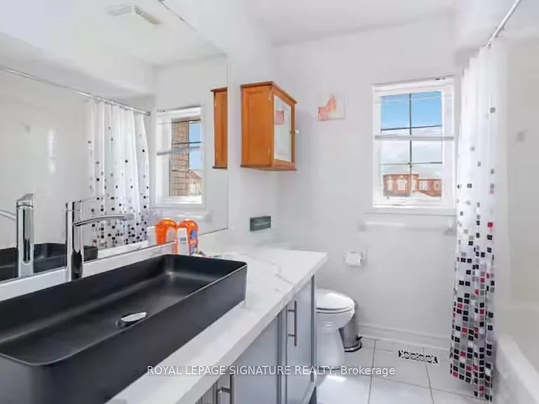 83 Sundridge St #UPPER — Photo 16