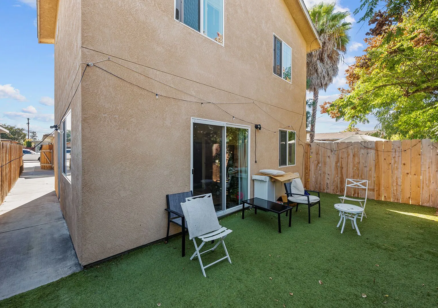 Prime location - walk to SDSU! — Photo 1