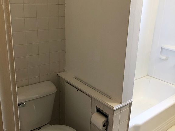 3rd image of 220-222 10th St S #764313674
