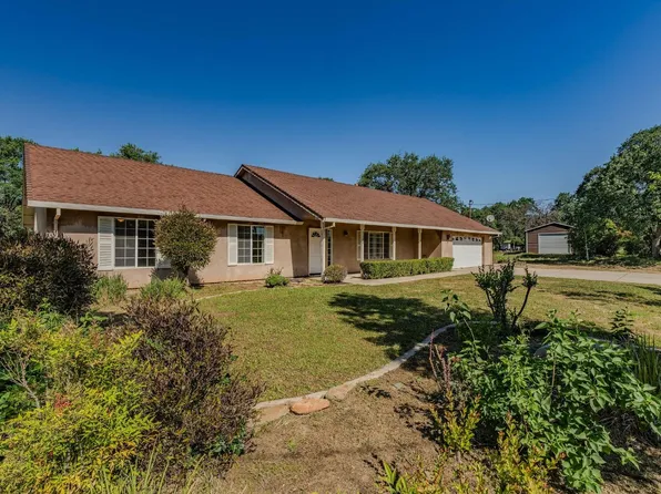 2382 Hartvickson Ln, Valley Springs, CA 95252