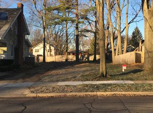 215 S Helen Ave, Rochester, MI 48307