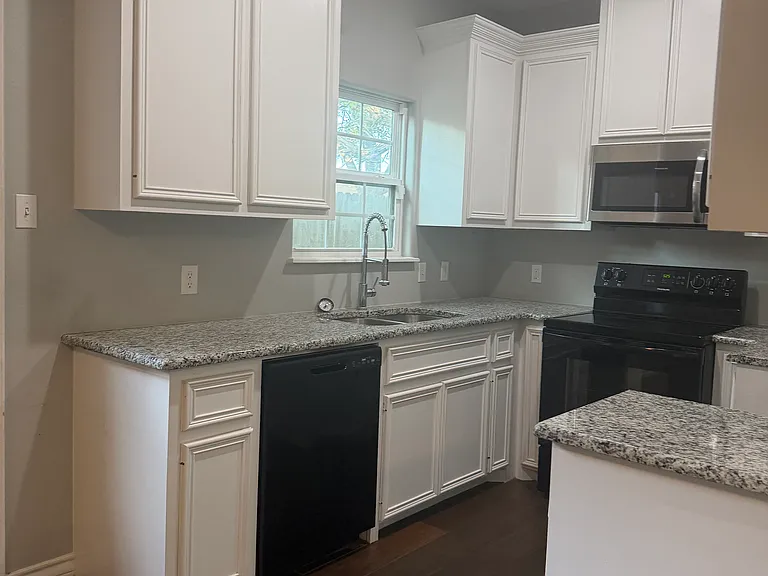 5430 Alejandro St — Photo 1