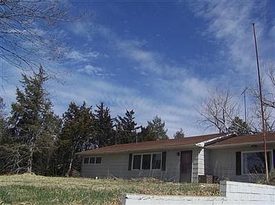 2nd image of 115 Hillcrest Dr