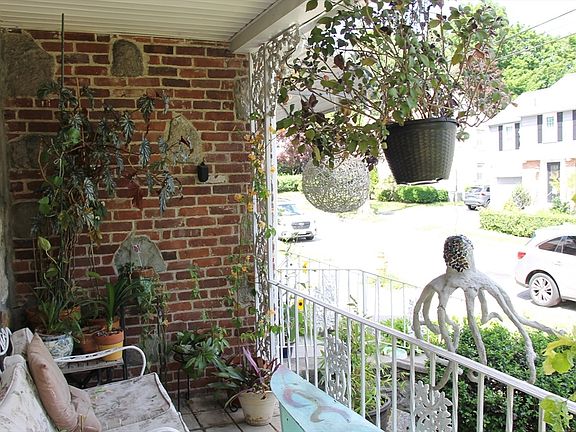 4th image of 30 Marwood Rd