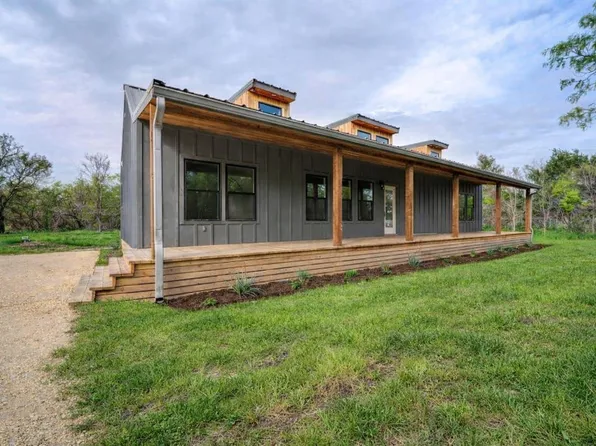 3881 Barth Rd, Lockhart, TX 78644