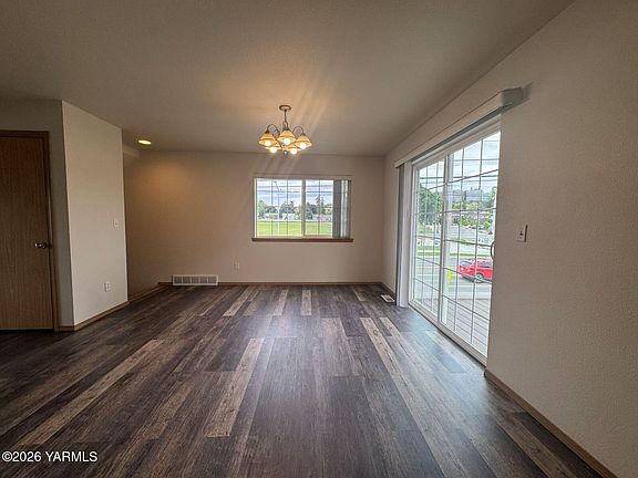 4th image of 303 N 1st St #A